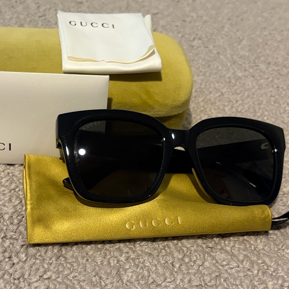 Gucci Sunglasses GG1338S 001 Black Gray - Picture 2 of 11